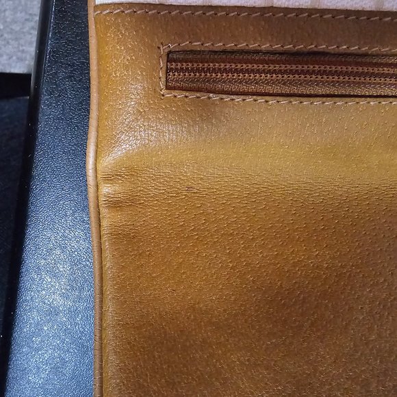 Gucci Clutch Bag- from 1980's - Picture 12 of 15